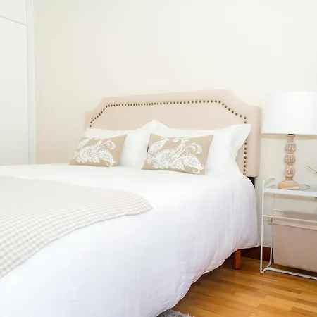 Liiiving In Matosinhos- Seaside Delight Apartment *